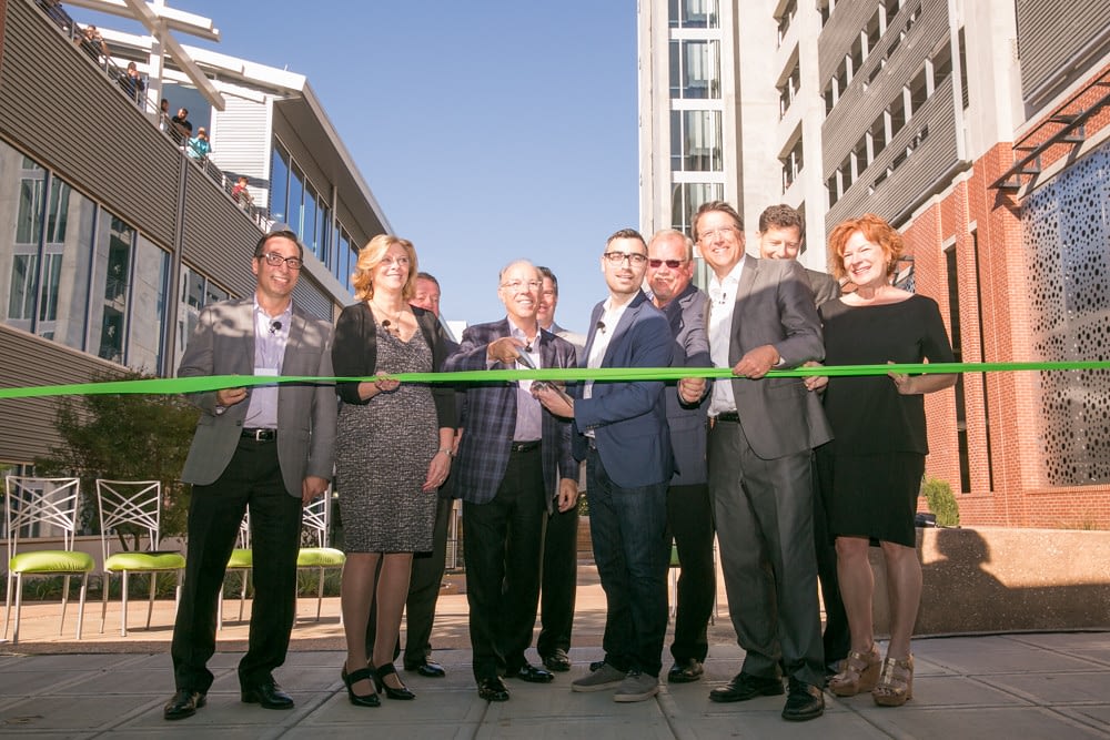 e5383695 736d 402d a300 8ac66b49683b