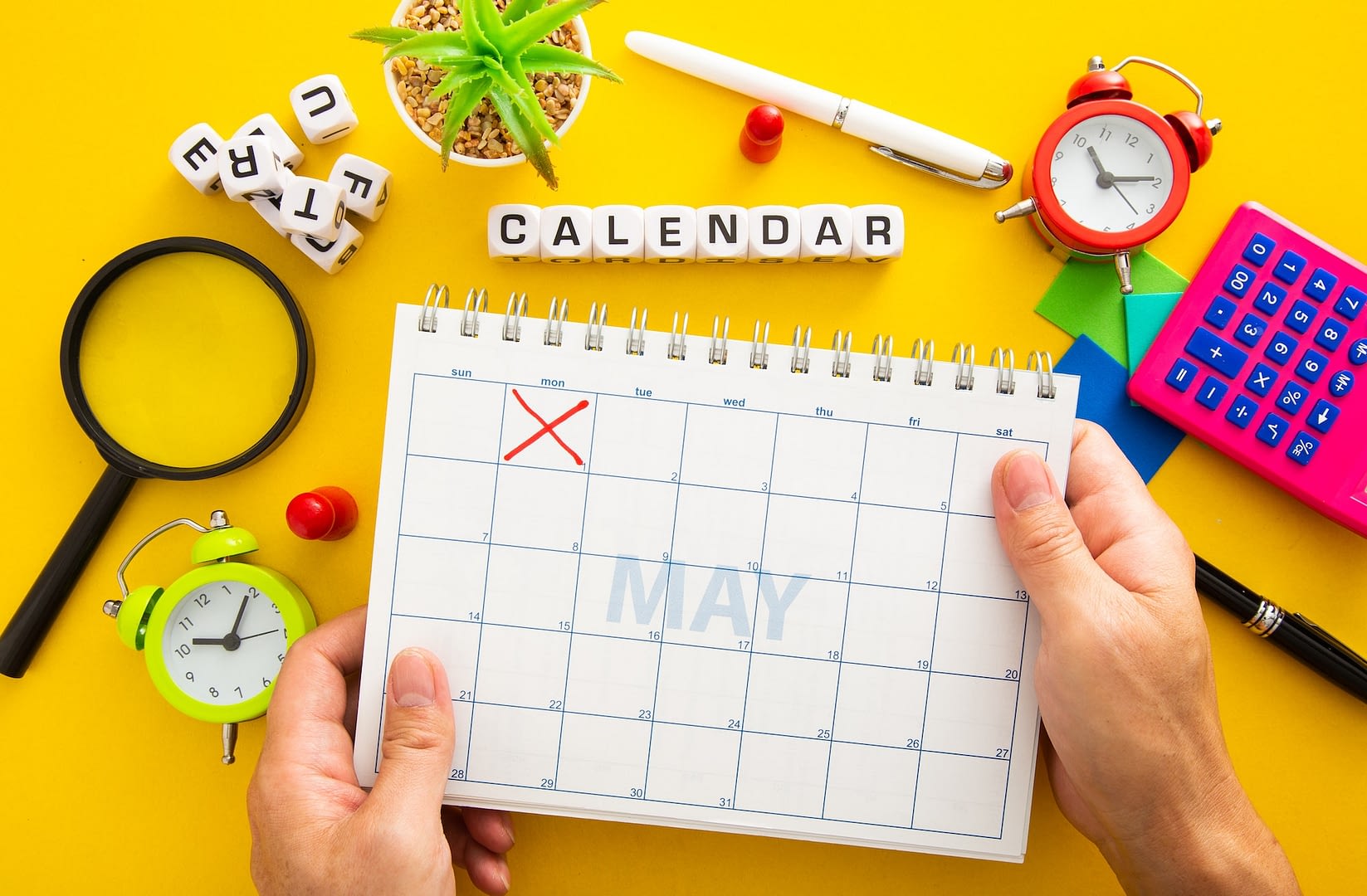 calendar showing on 1st of may labour day